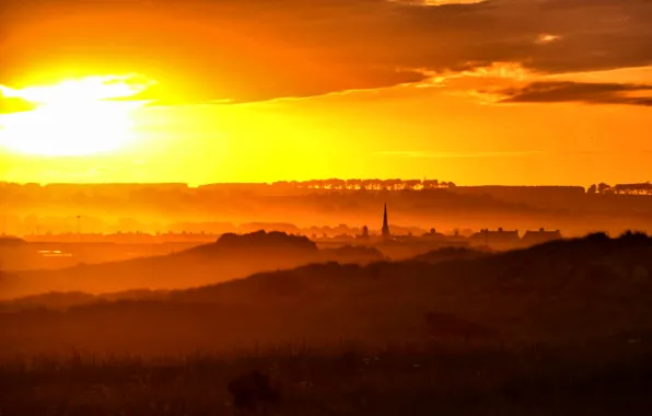 Картинка небо, облака, деревья, закат, холмы, дома