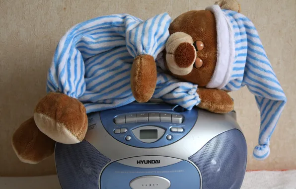 Игрушка, медведь, мишка, спит, пижама, магнитофон