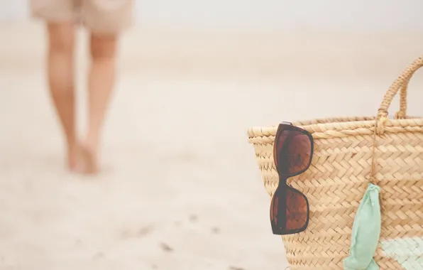 Картинка summer, beach, glasses, basket, person