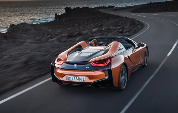 Roadster, вид сзади, 2018, BMW i8