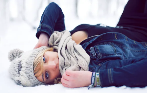 Картинка зима, глаза, взгляд, девушка, снег, лицо, шапка, шарф