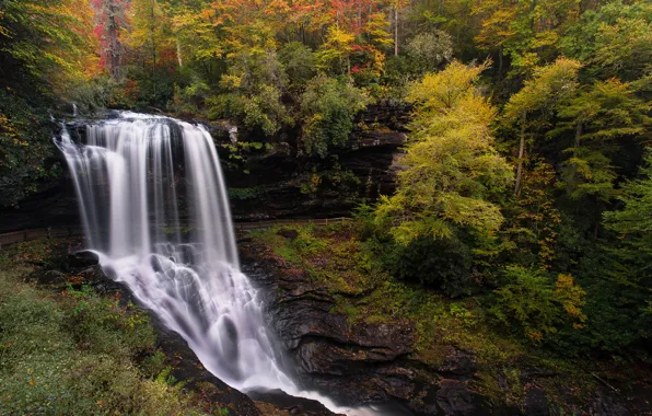 Осень, водопад, США, на реке, штат Северная Каролина, Cullasaja, округ Мейкон