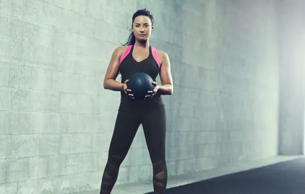 Спорт, мяч, актриса, брюнетка, певица, красивая, Деми Ловато, Demi Lovato