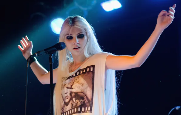 Девушка, Rock, Тейлор Момсен, The Pretty Reckless