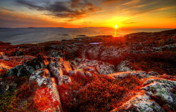 Картинка море, небо, солнце, закат, камни, берег, норвегия