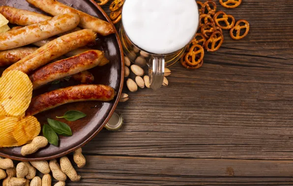 Пиво, чипсы, колбаски