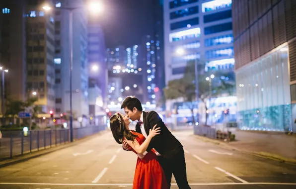 Дорога, девушка, city, город, Love, здания, дома, поцелуй