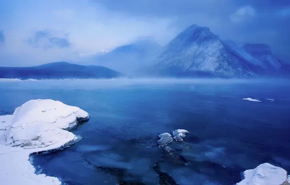 Картинка снег, горы, Канада, Альберта, озеро Минневанка