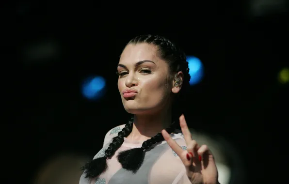 Девушка, музыка, пирсинг, концерт, коса, певица, Jessie J