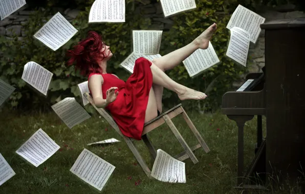 Девушка, ситуация, пианино