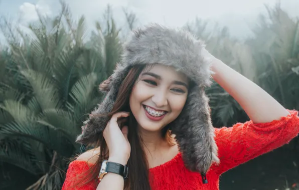 Радость, улыбка, пальмы, азиатка, smile, palm trees, joy, красная кофта
