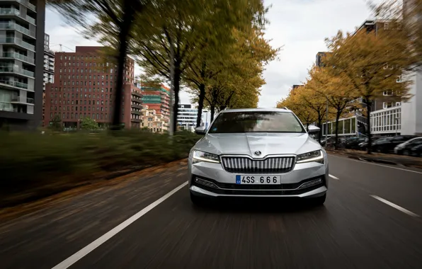 Картинка вид спереди, гибрид, Škoda, универсал, Skoda, Superb, 2020, Superb Combi