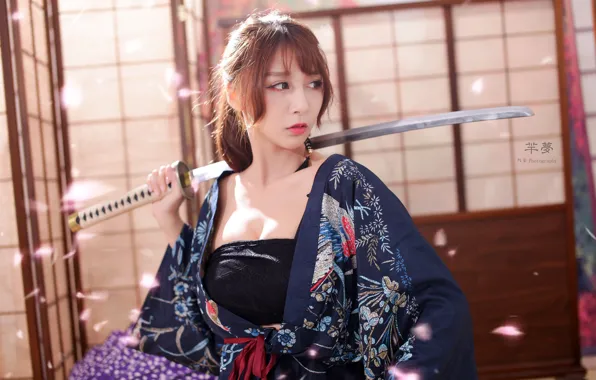 Поза, оружие, меч, катана, макияж, прическа, шатенка, кимоно