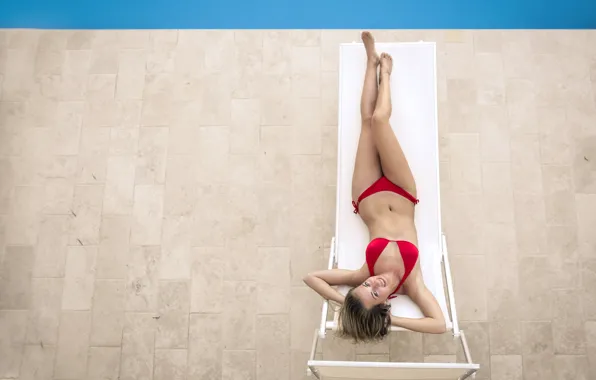 Улыбка, отдых, шезлонг, smile, relaxation, стройная фигура, blonde beauty, slim figure