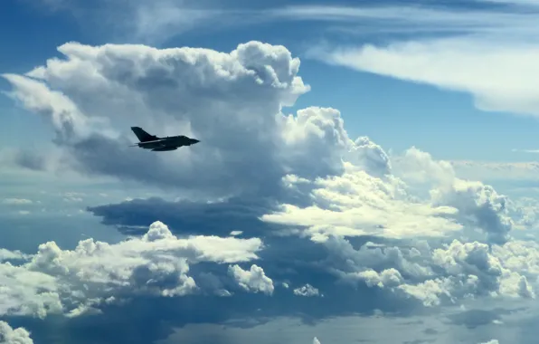 Небо, облака, самолёт, &ampquot;Topнадо&ampquot;