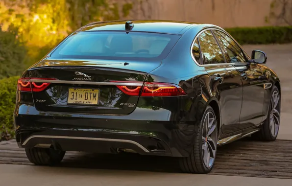 Седан, экстерьер, Jaguar XF, 2021, R-Dynamic, Jaguar XF R-Dynamic