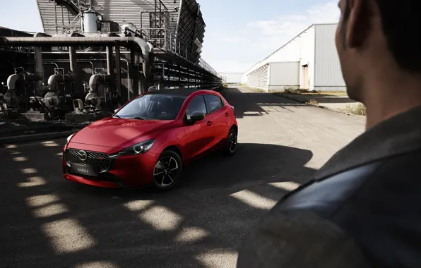 Картинка Красный, Mazda, Мужчина, Hybrid, Гибрид, Mazda 2, 2023, Городской автомобиль