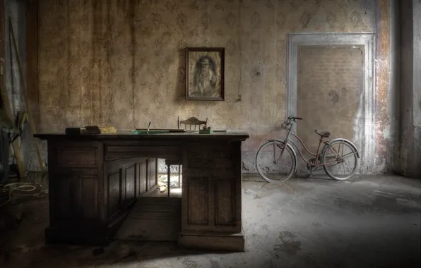 Картинка велосипед, стол, комната