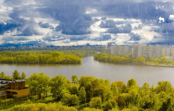 Картинка небо, деревья, тучи, река, дождь, дома, Москва, Россия