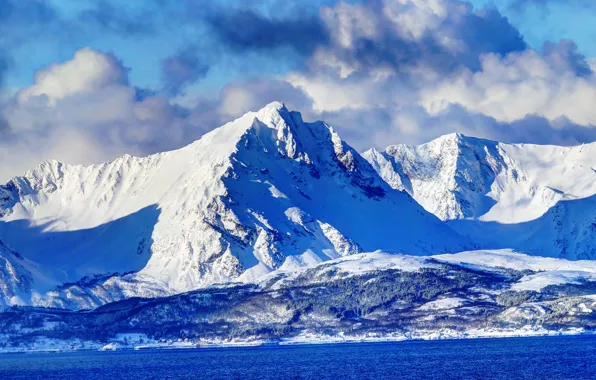 Картинка зима, небо, облака, снег, горы, панорама, залив, норвегия
