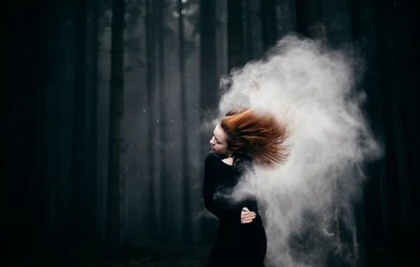 Картинка лес, девушка, волосы, Storm, взмах