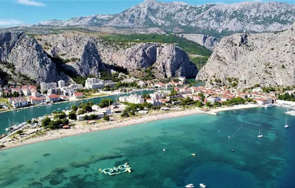Море, пляж, город, скалы, пристань, дома, Хорватия, Ядран