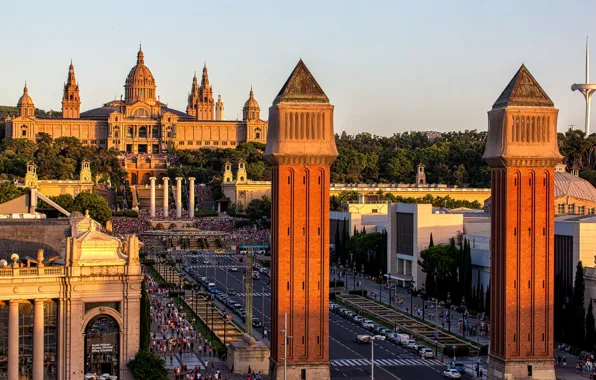 Картинка город, люди, панорама, башни, Испания, дворец, Барселона