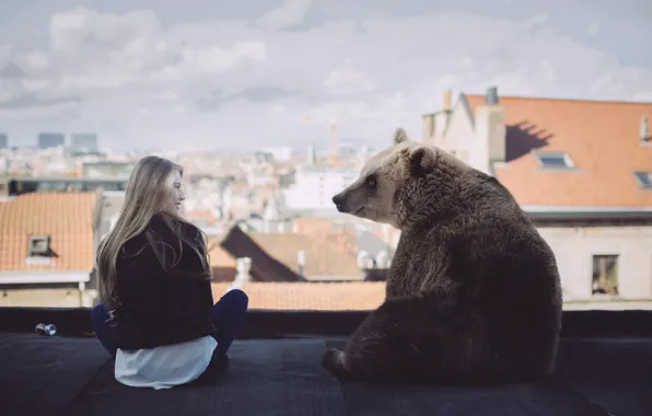 Картинка девушка, ситуация, медведь
