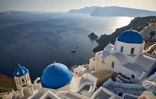 Картинка море, солнце, скалы, побережье, высота, дома, Греция, вид сверху