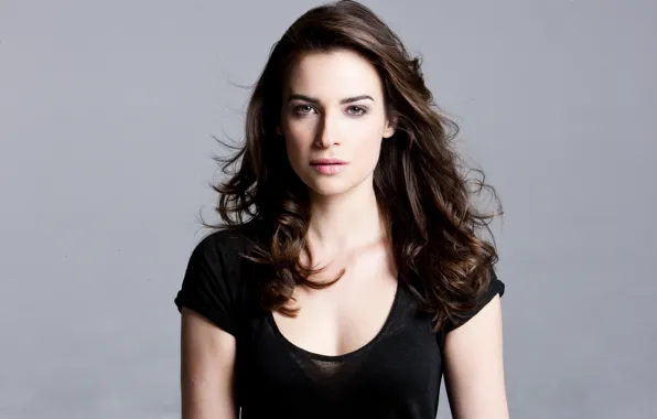 Картинка взгляд, девушка, лицо, волосы, майка, Camilla Arfwedson