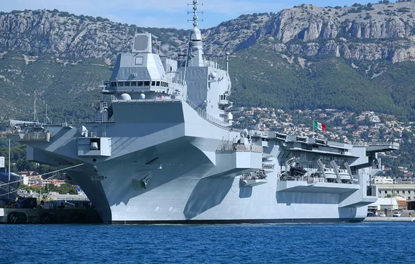 Корабль-вертолетоносец, ВМС Италии, универсальный десантный, LHD Trieste