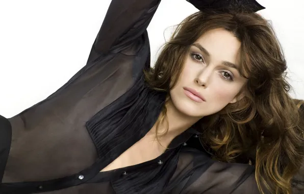 Взгляд, модель, волосы, актриса, Кира Найтли, рубашка, Keira Knightley, поза .лежит