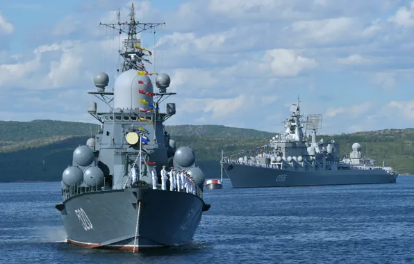 Крейсер, Маршал Устинов, МРК Рассвет