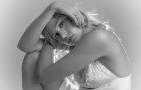 Model, Sydney, Glance