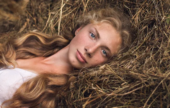 Портрет, веснушки, губки, рыжеволосая, Гарипова Элина, portrait girl summer nature hay view
