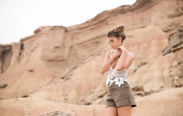 Картинка girl, shorts, beautiful, model, adorable, tank top