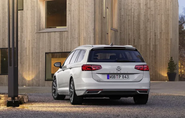 Картинка Volkswagen, универсал, GTE, корма, Passat, Variant, 2019