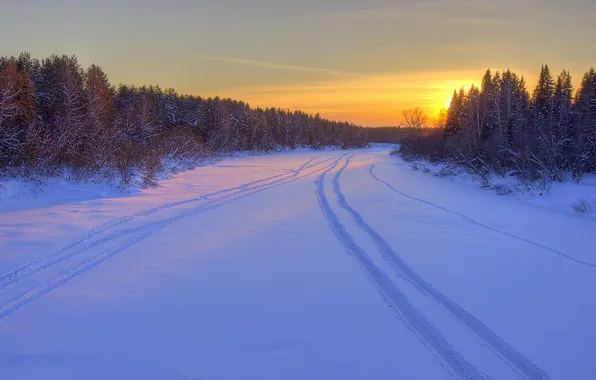 Картинка зима, дорога, лес, снег, восход, утро
