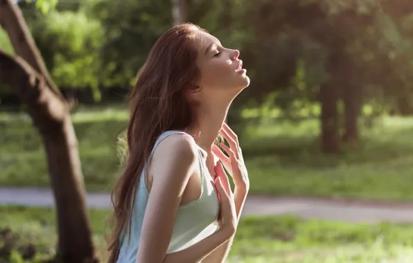 Девушка, парк, майка, light, шатенка, young, pretty, beauty