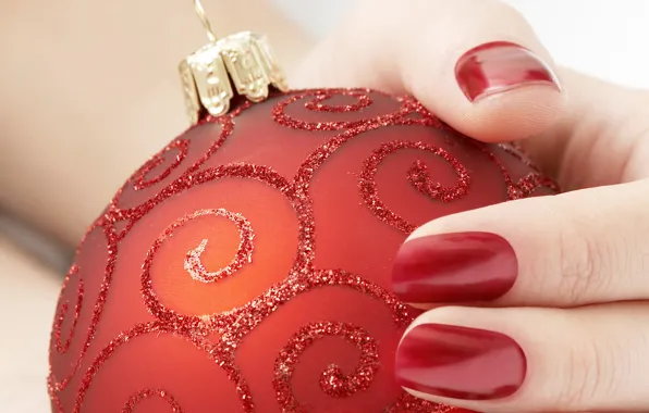 Красный, игрушка, новый год, рука, пальцы, new year, ногти, ёлочный шар