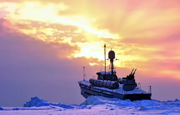 Картинка НЕБО, МОРОЗ, ОБЛАКА, ОРУЖИЕ, СНЕГ, ЗАКАТ, СТВОЛЫ, СУДНО