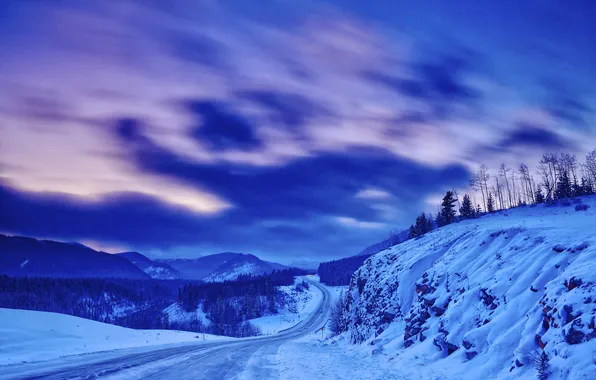Картинка зима, дорога, небо, облака, снег, горы, вечер, зарево
