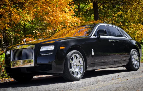 Картинка Rolls-Royce, Ghost, Black, Autumn