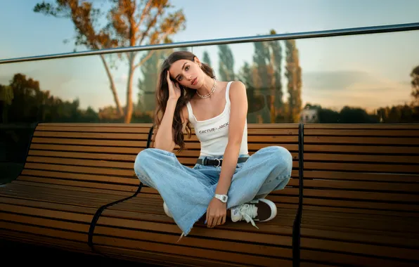Картинка girl, outdoor, sunight, hand in hairs