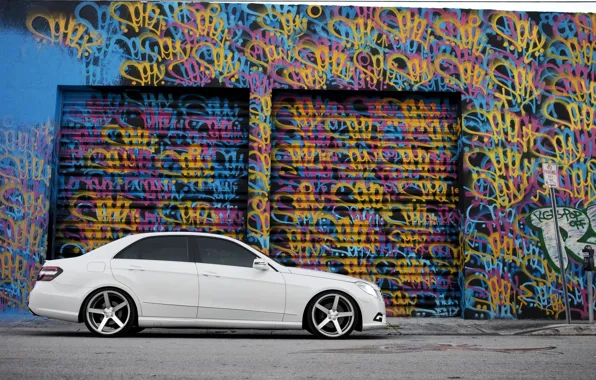 Картинка белый, граффити, тюнинг, Mercedes, сбоку, тонировка, E Class