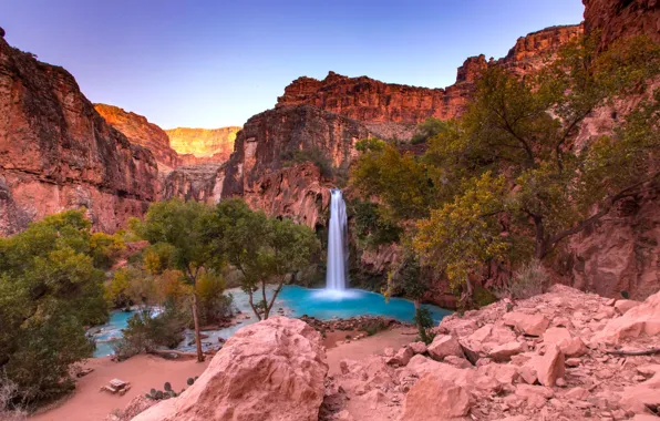 USA, Arizona, Havasu Falls, Red Canyon