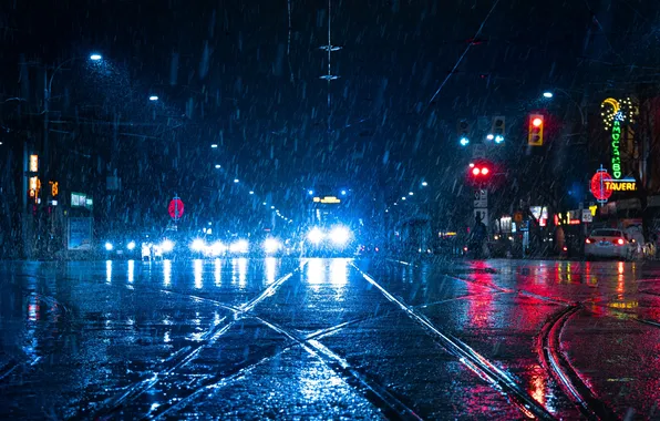 Картинка отражения, машины, ночь, дождь, рельсы, неон, лужи, трамвай