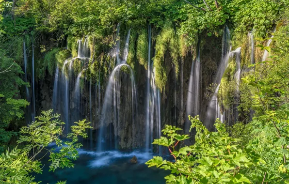 Озеро, водопад, Хорватия