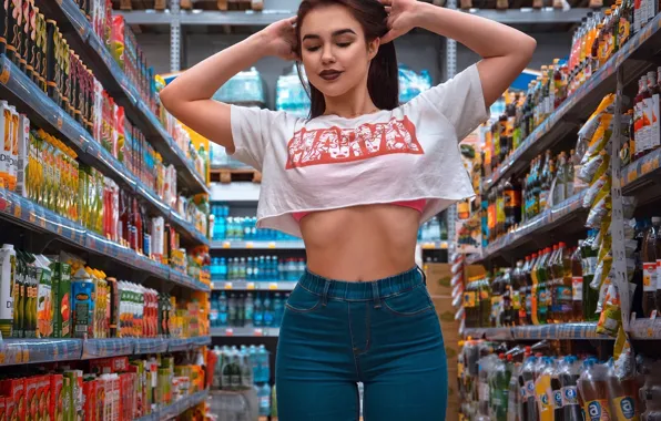 Картинка model, leather, women, brunette, hips, shopping, T-shirt, closed eyes