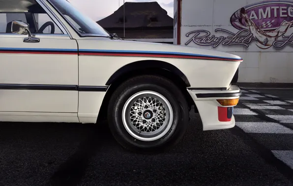 BMW, седан, сбоку, бампер, 1976, четырёхдверный, 5-series, E12